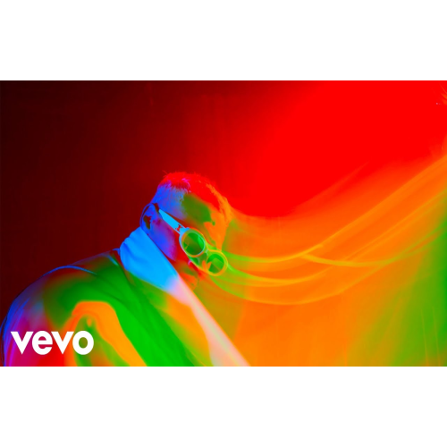 Chris Brown - Call Me Every Day ft. WizKid